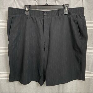 UNDER ARMOUR / Mens Golf Shorts Size 42